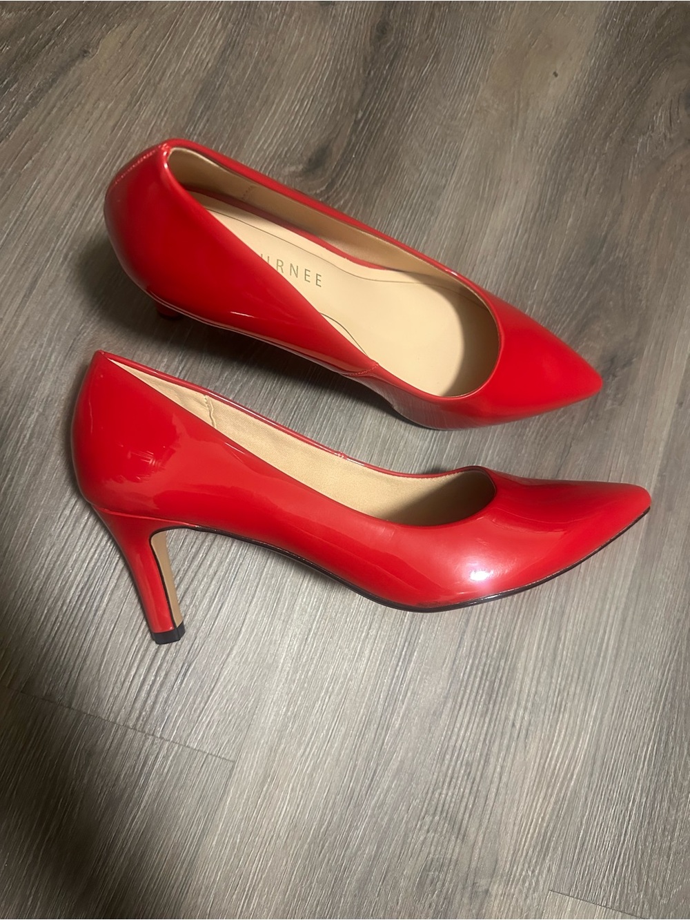 Red Patent Pointed-Toe Mid Heel Pumps size 8.5